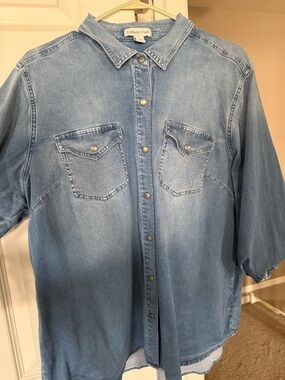 Coldwater Creek Women’s Plus Blue Denim Shirt